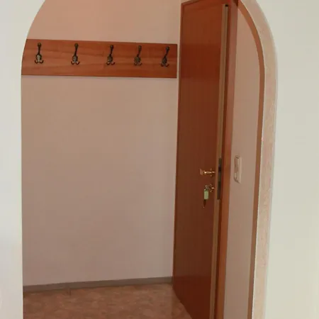 דירה Haus Schoenegger *